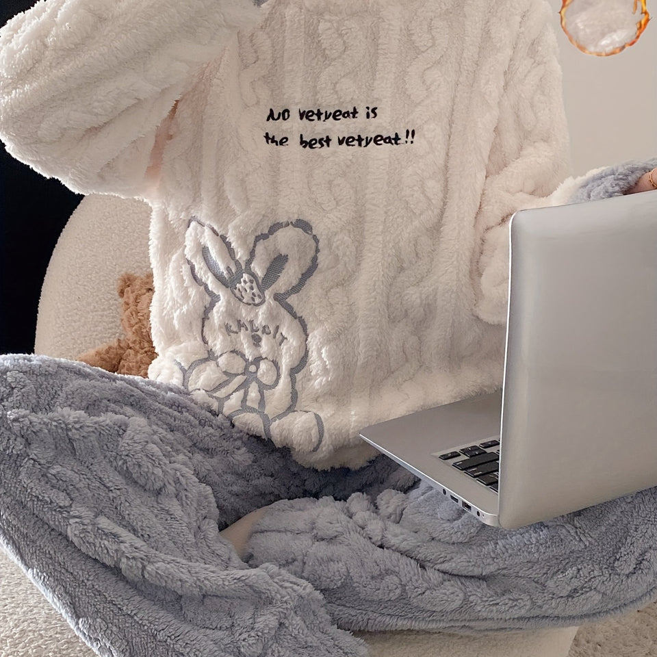 Pigiama invernale in caldo pile da donna, completo casual da casa con grazioso motivo a coniglio