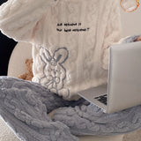 Pigiama invernale in caldo pile da donna, completo casual da casa con grazioso motivo a coniglio