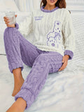 1 set da donna con grazioso orsacchiotto e cartone animato ricamato in pile, top girocollo a maniche lunghe in poliestere e pantaloni lunghi, comodo pigiama invernale dalla vestibilità ampia