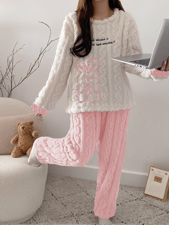 Pigiama invernale in caldo pile da donna, completo casual da casa con grazioso motivo a coniglio