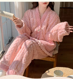 Pigiama in pile di corallo spesso, abbigliamento da casa per ragazze, stile dolce e carino, indossabile all'aperto, caldo, set da notte per l'autunno e l'inverno