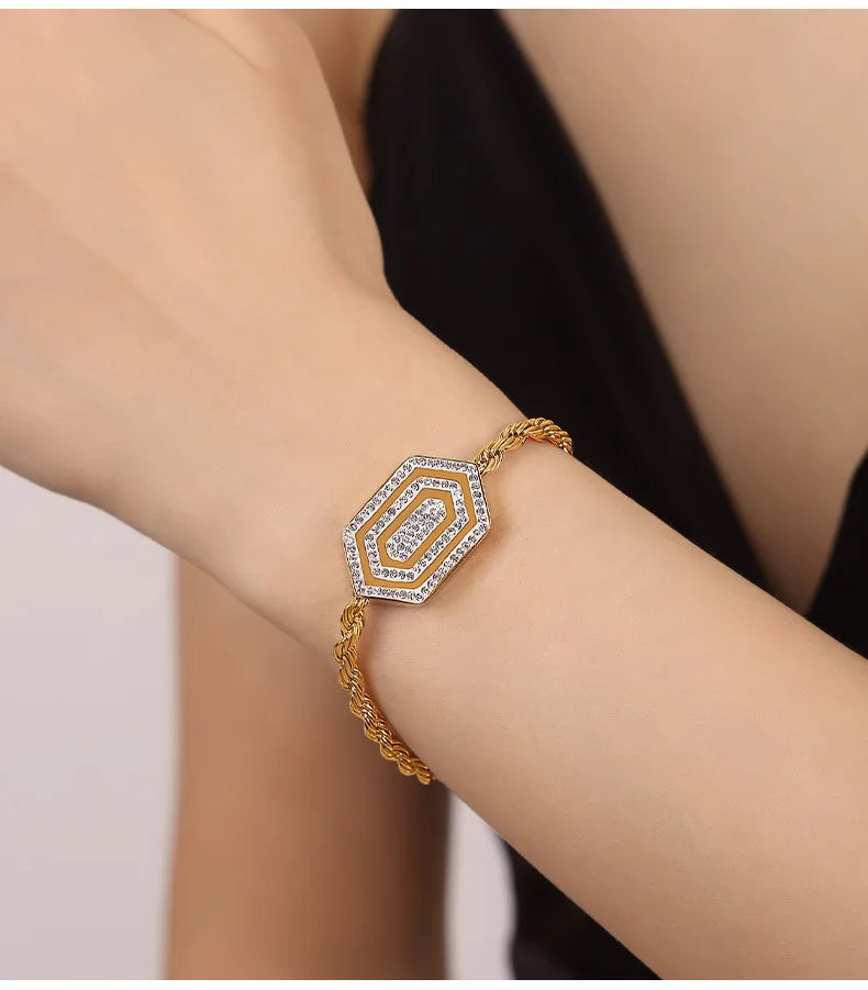 Set di bracciale e collana per donna, catena intrecciata con ciondolo esagonale in zirconia cubica, gioielli in acciaio inossidabile di alta qualità all'ingrosso