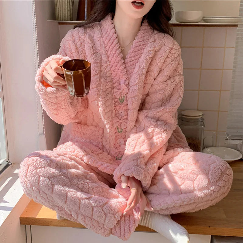 Pigiama in pile spesso da donna, set di vestiti invernali per la casa, design simpatico cartone animato, comodo e caldo, scollo a V, manica lunga