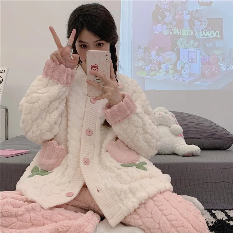 Pigiama in pile spesso da donna, set di vestiti invernali per la casa, design simpatico cartone animato, comodo e caldo, scollo a V, manica lunga