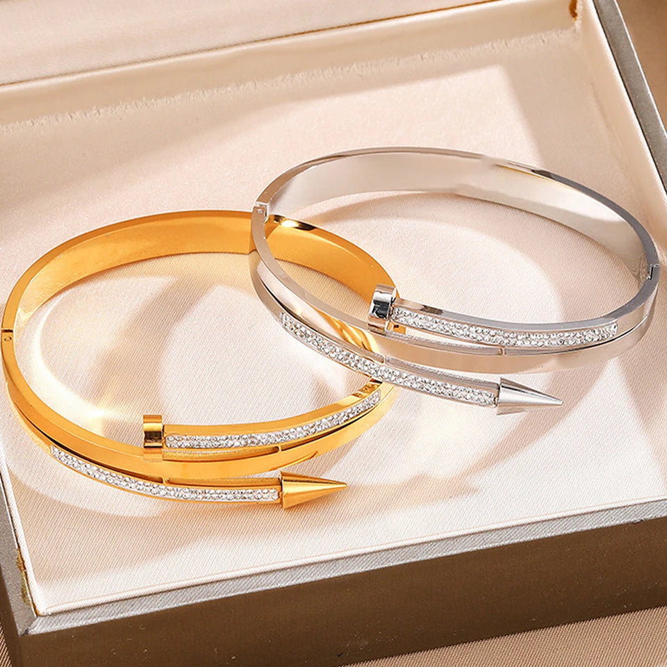 Braccialetto portafortuna alla moda da donna in acciaio inossidabile con diamanti e chiodo in oro, in vendita in Europa e negli Stati Uniti, braccialetti d'oro