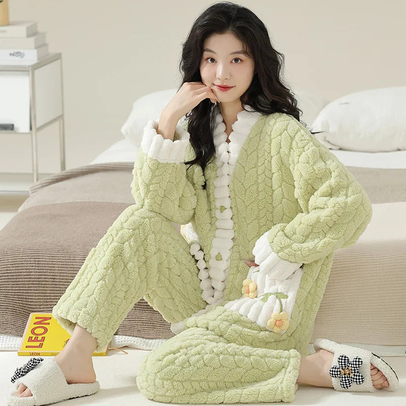 Pigiama in pile di corallo spesso, set di vestiti invernali da donna con motivo a coniglio, pantaloni in flanella calda a maniche lunghe e scollo a V