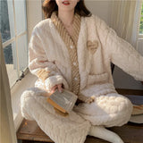 Pigiama in pile di corallo spesso, abbigliamento da casa per ragazze, stile dolce e carino, indossabile all'aperto, caldo, set da notte per l'autunno e l'inverno