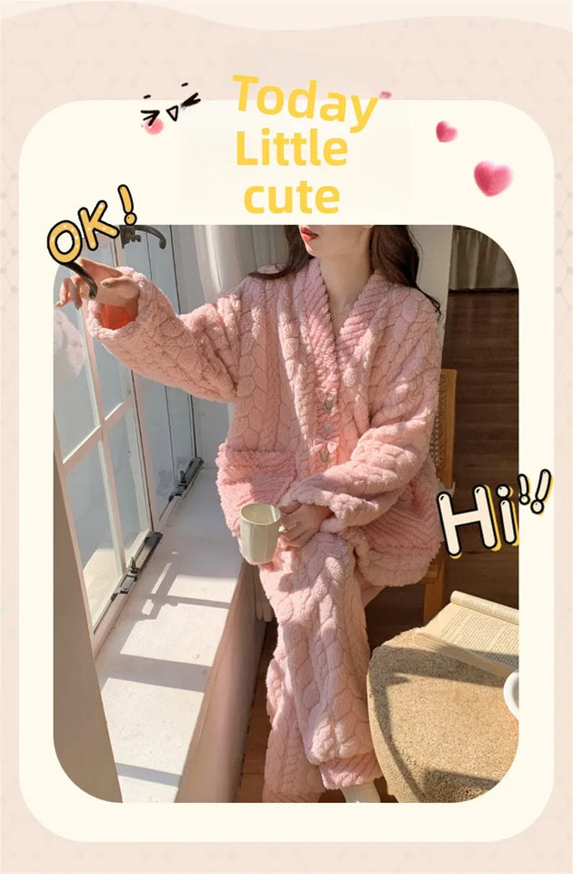 Pigiama in pile di corallo spesso, abbigliamento da casa per ragazze, stile dolce e carino, indossabile all'aperto, caldo, set da notte per l'autunno e l'inverno